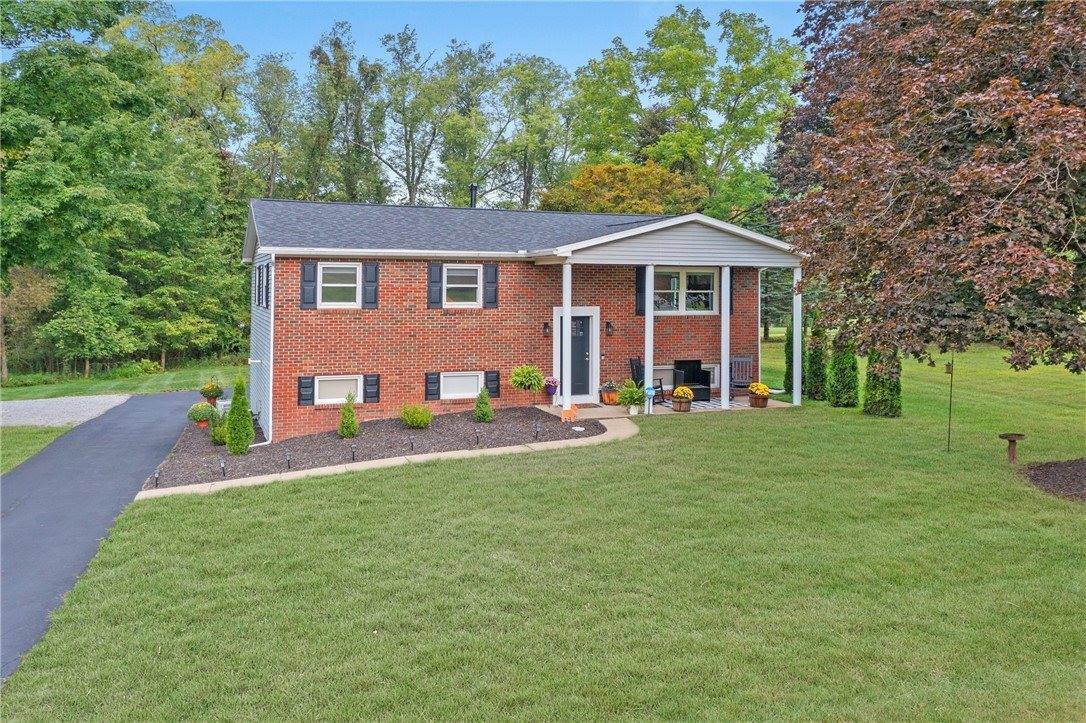 4 Manorview Drive, Greenville Boro - MER, PA 16125