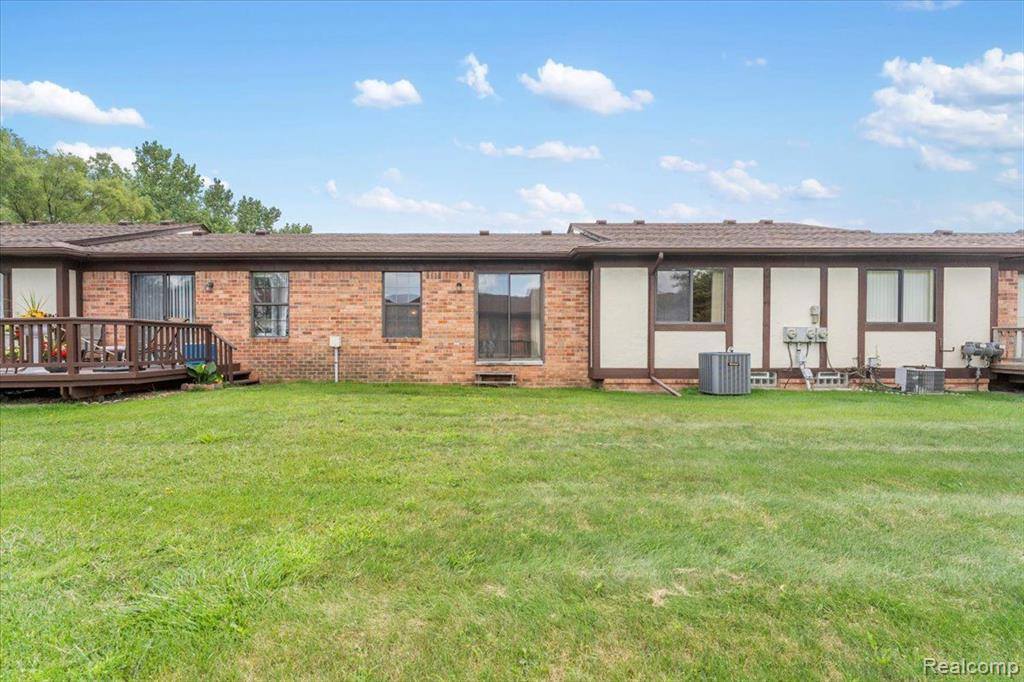 5437 Princeton, Warren, MI 48091