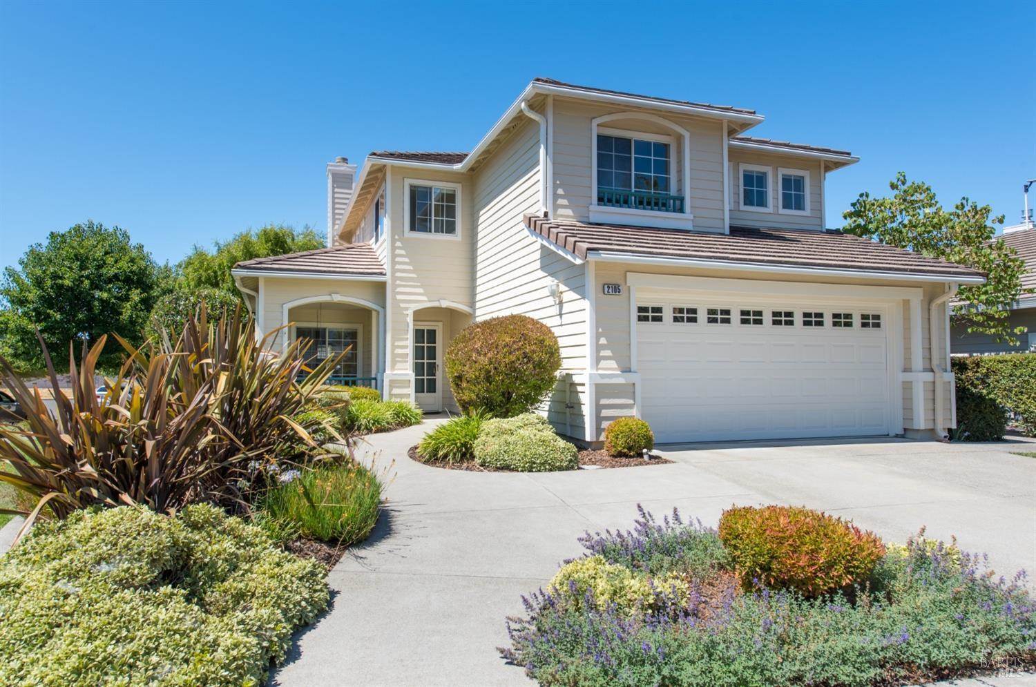 2105 Fairfax Place, Santa Rosa, CA 95404