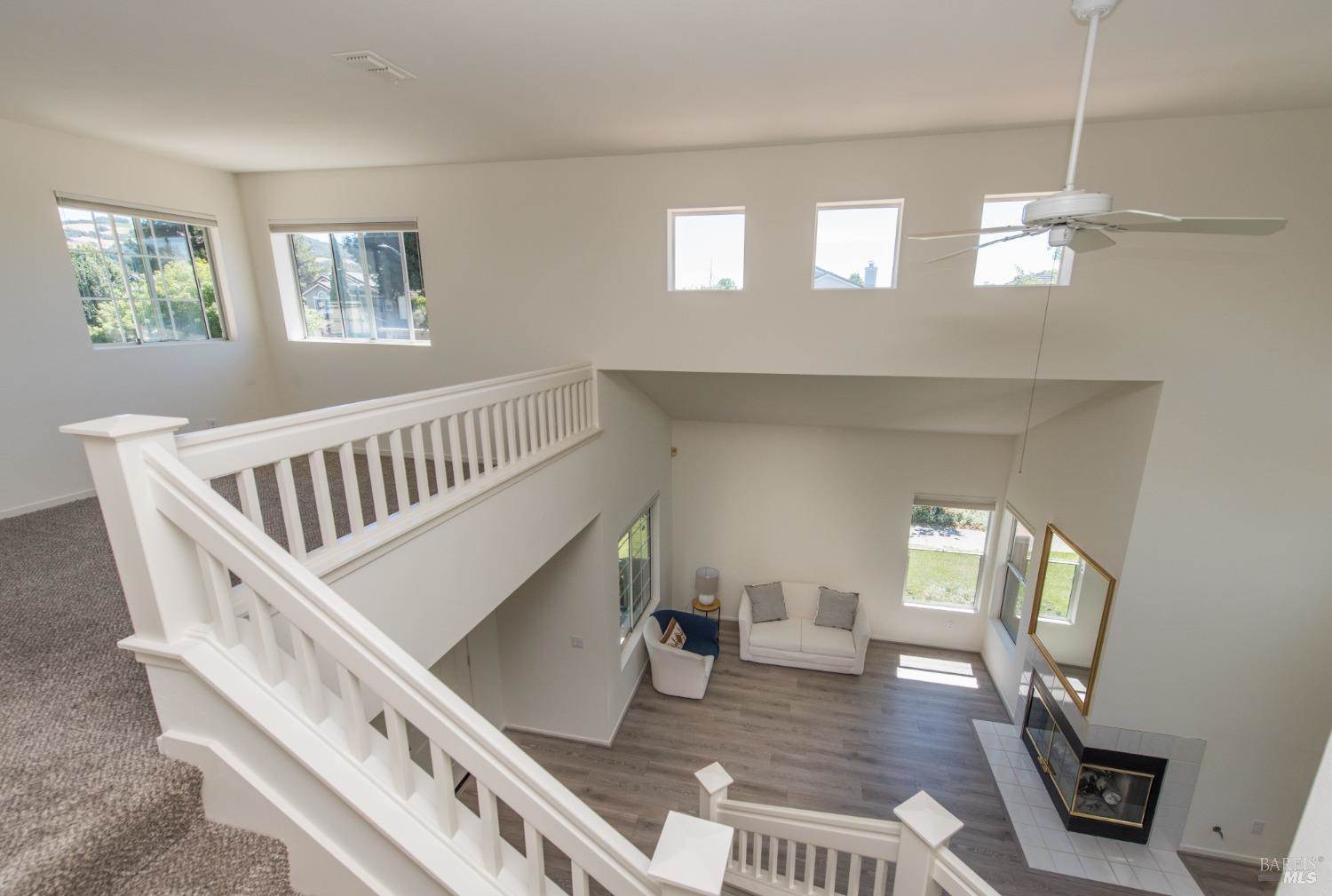 2105 Fairfax Place, Santa Rosa, CA 95404