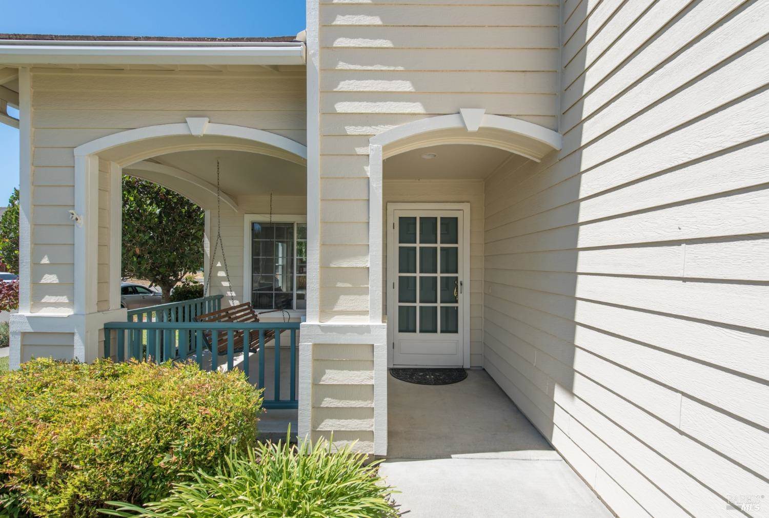 2105 Fairfax Place, Santa Rosa, CA 95404