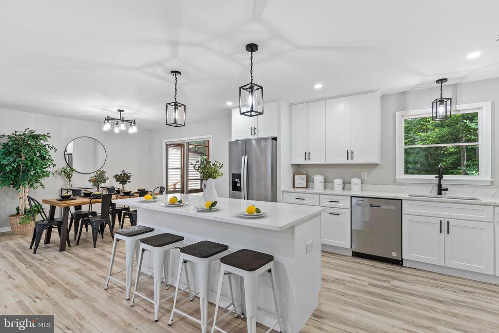 43560 Little Cliffs Road, Hollywood, MD 20636