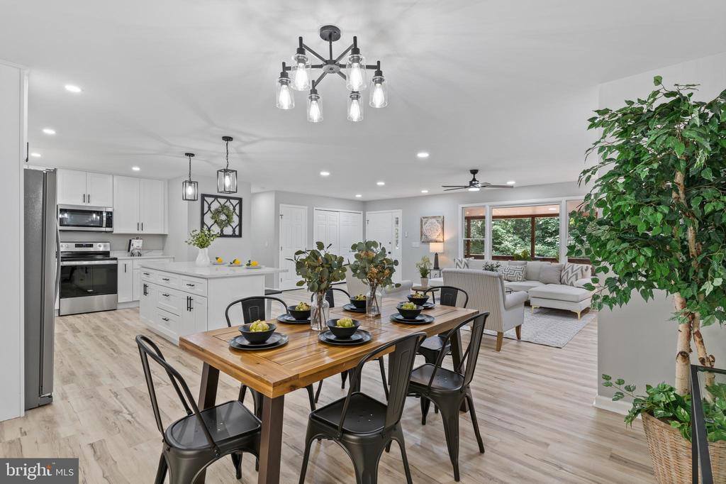 43560 Little Cliffs Road, Hollywood, MD 20636