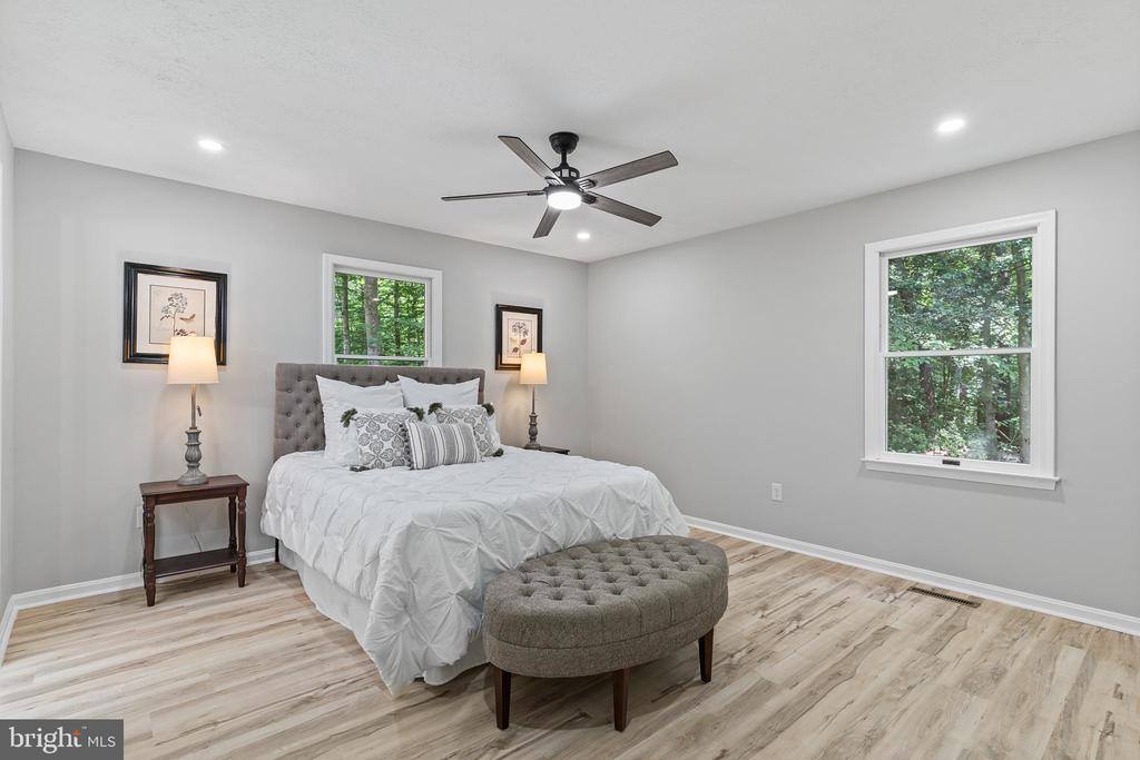 43560 Little Cliffs Road, Hollywood, MD 20636