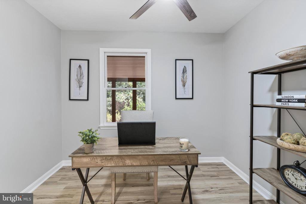 43560 Little Cliffs Road, Hollywood, MD 20636