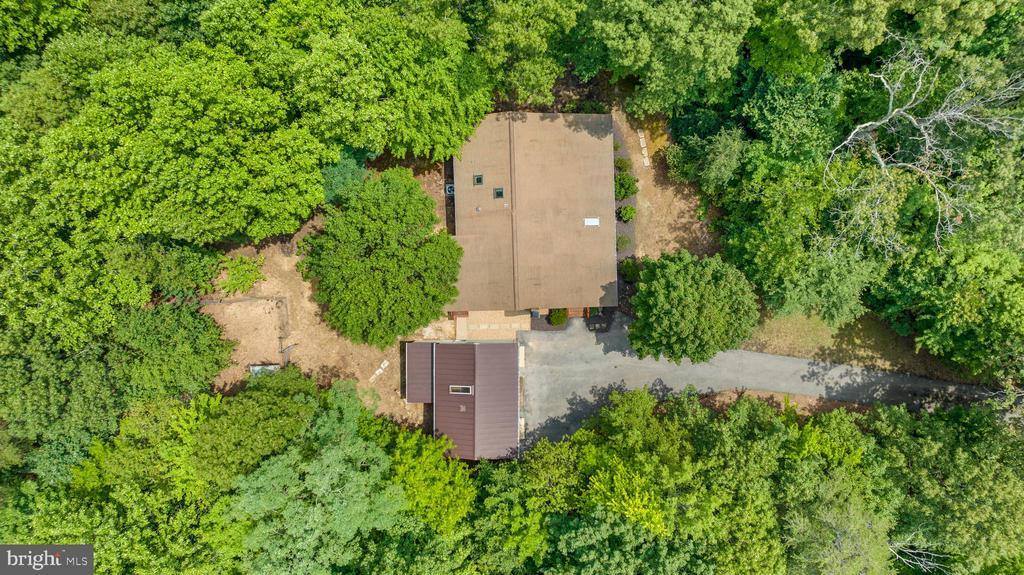 43560 Little Cliffs Road, Hollywood, MD 20636