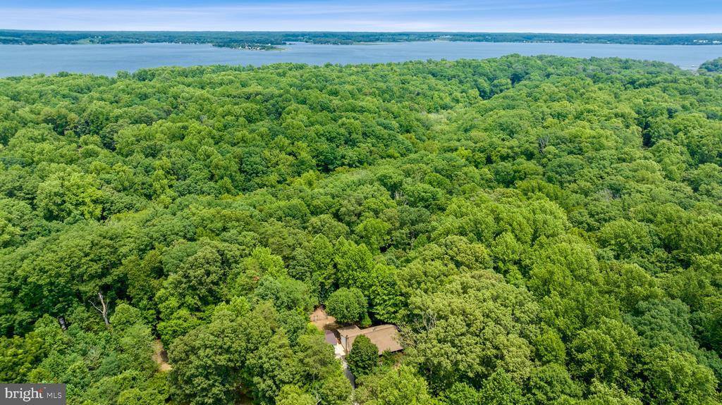 43560 Little Cliffs Road, Hollywood, MD 20636