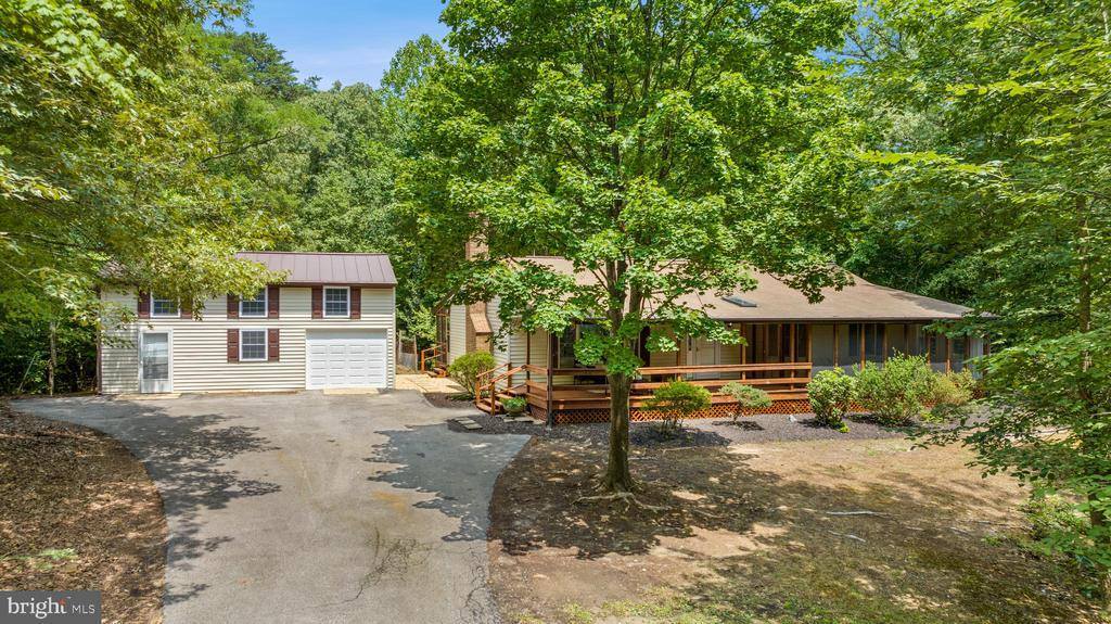 43560 Little Cliffs Road, Hollywood, MD 20636