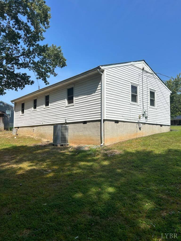 237 Hunter Road, Brookneal, VA 24528