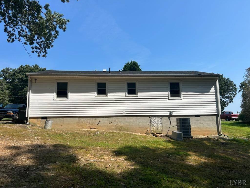 237 Hunter Road, Brookneal, VA 24528