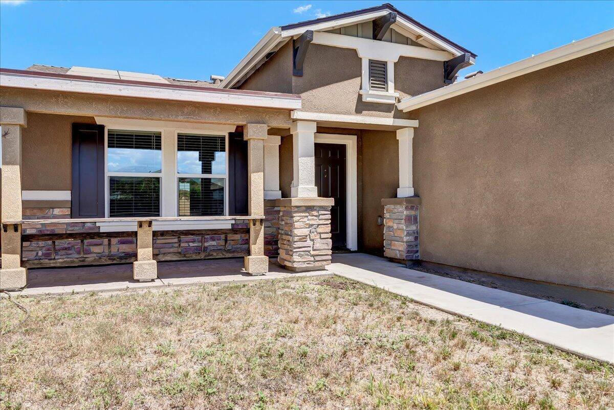 1712 North Arroyo, Visalia, CA 93292