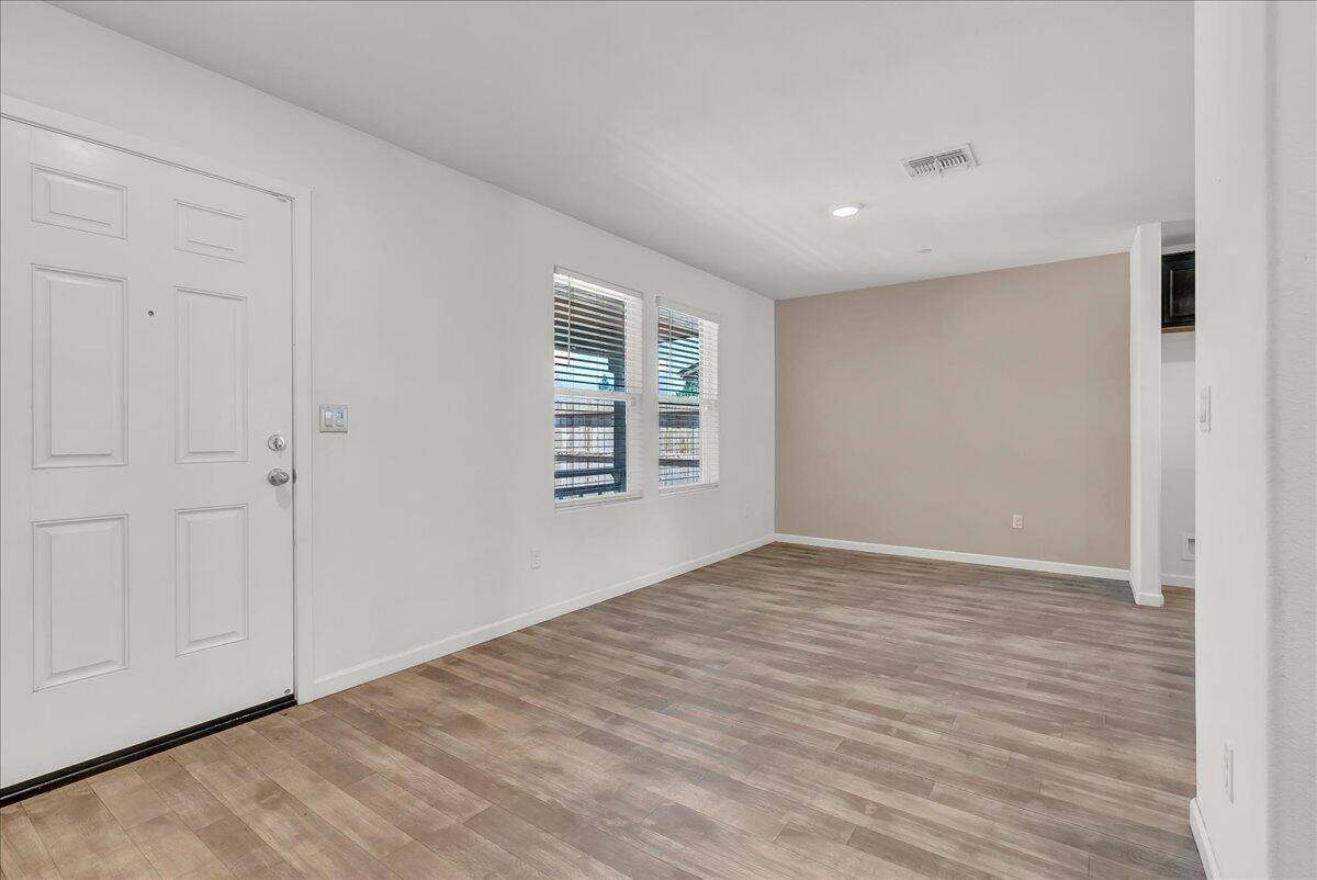 1712 North Arroyo, Visalia, CA 93292