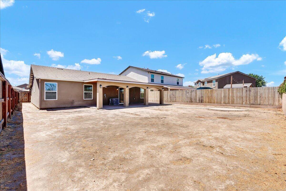 1712 North Arroyo, Visalia, CA 93292