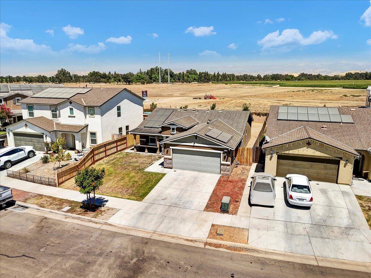 1712 North Arroyo, Visalia, CA 93292
