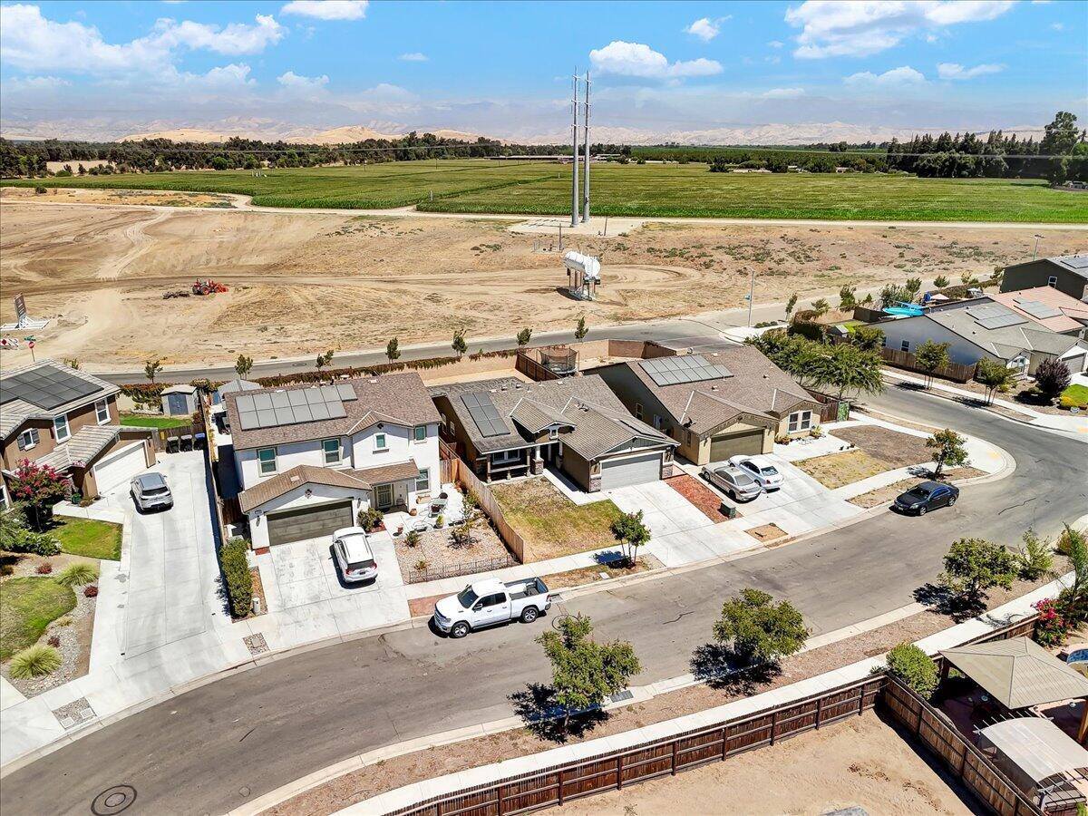 1712 North Arroyo, Visalia, CA 93292