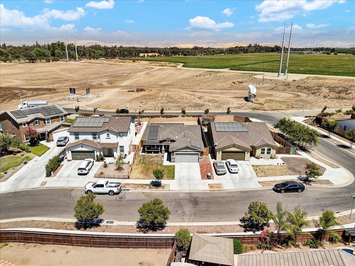 1712 North Arroyo, Visalia, CA 93292