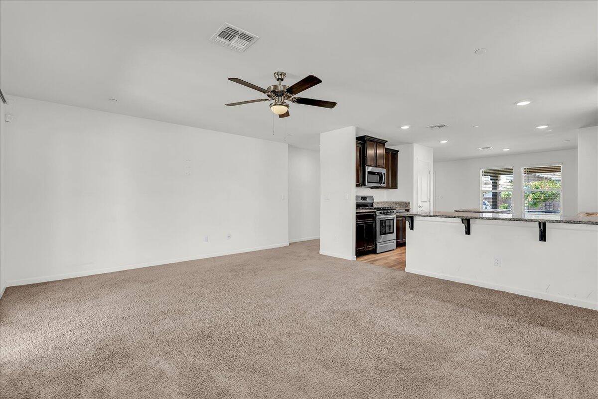 1712 North Arroyo, Visalia, CA 93292