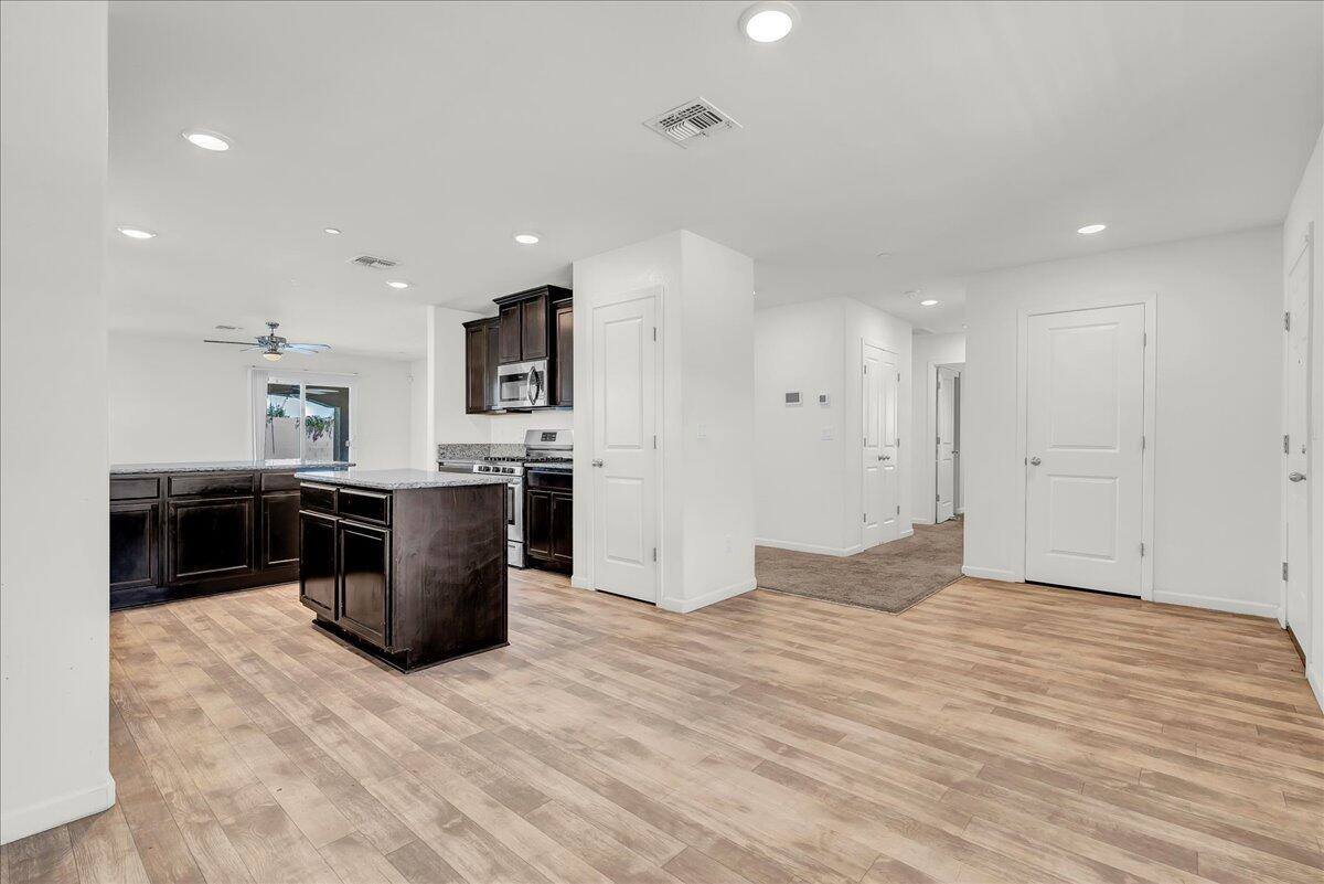 1712 North Arroyo, Visalia, CA 93292