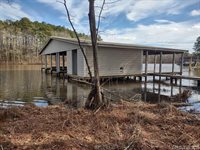 9 Birdsong Road, Ebony, VA 23845