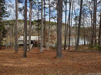 9 Birdsong Road, Ebony, VA 23845