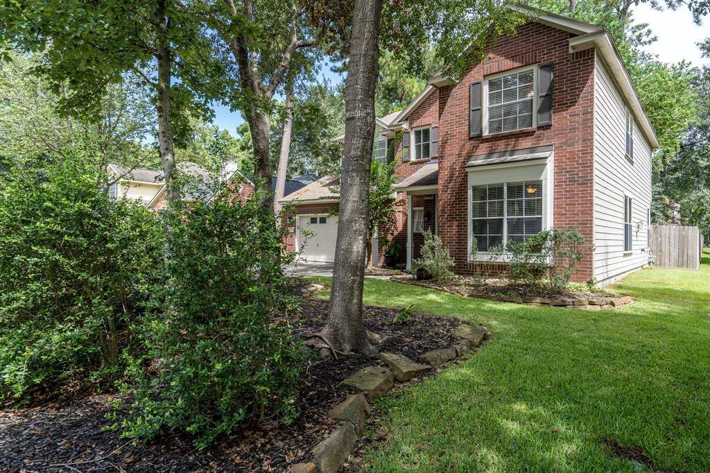 42 Hidden Meadow Drive, The Woodlands, TX 77382