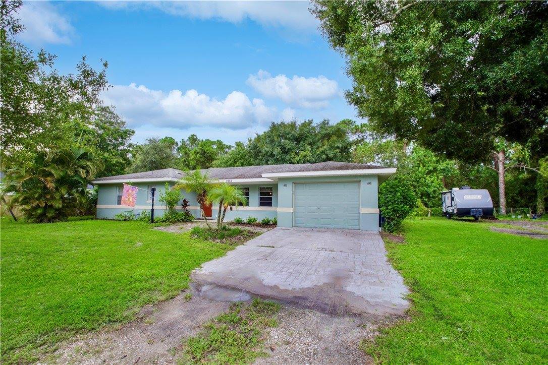 8965 22nd Street, Vero Beach, FL 32966