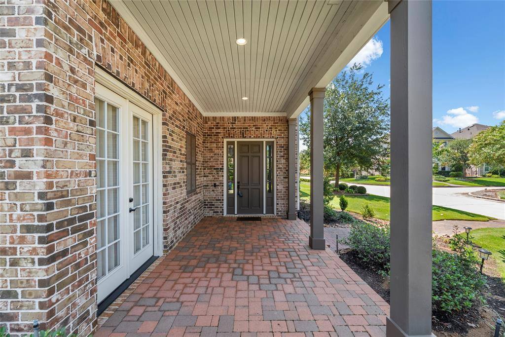 103 Bonnie Ridge Circle, Shenandoah, TX 77384