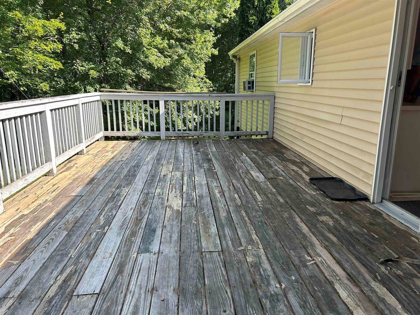 66 Chester Road, Derry, NH 03038