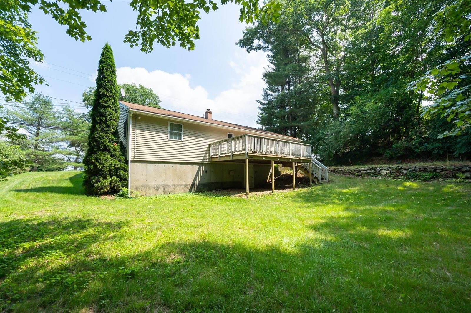 66 Chester Road, Derry, NH 03038