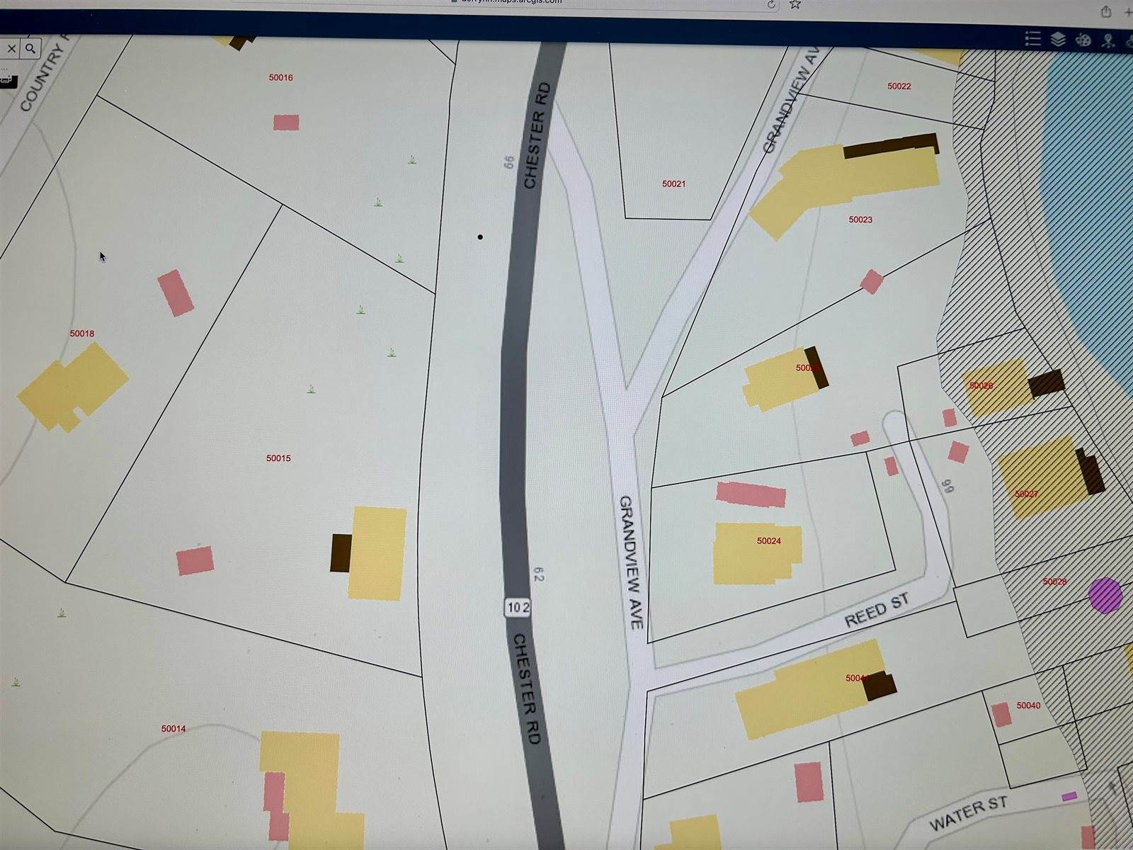 66 Chester Road, Derry, NH 03038