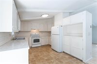 66 Chester Road, Derry, NH 03038