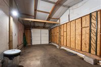 66 Chester Road, Derry, NH 03038