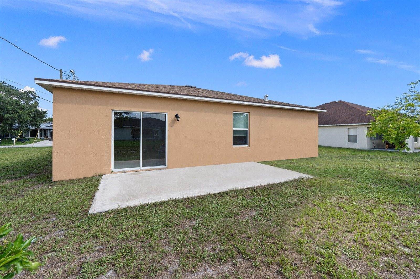 950 SW Longfellow Road, Port Saint Lucie, FL 34953