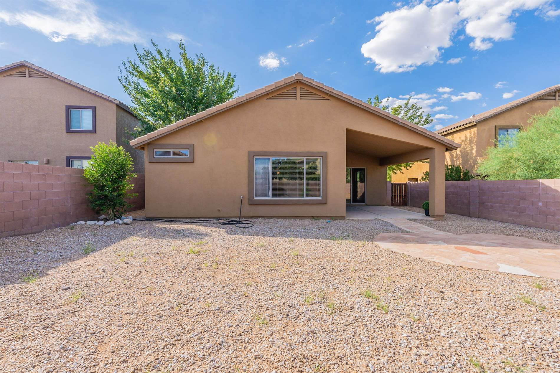 325 W Calle Ormino, Sahuarita, AZ 85629