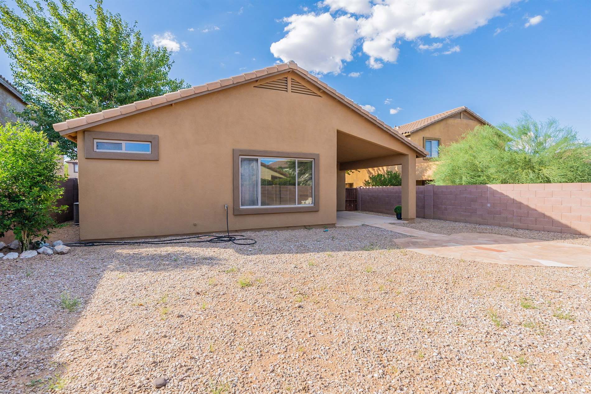 325 W Calle Ormino, Sahuarita, AZ 85629