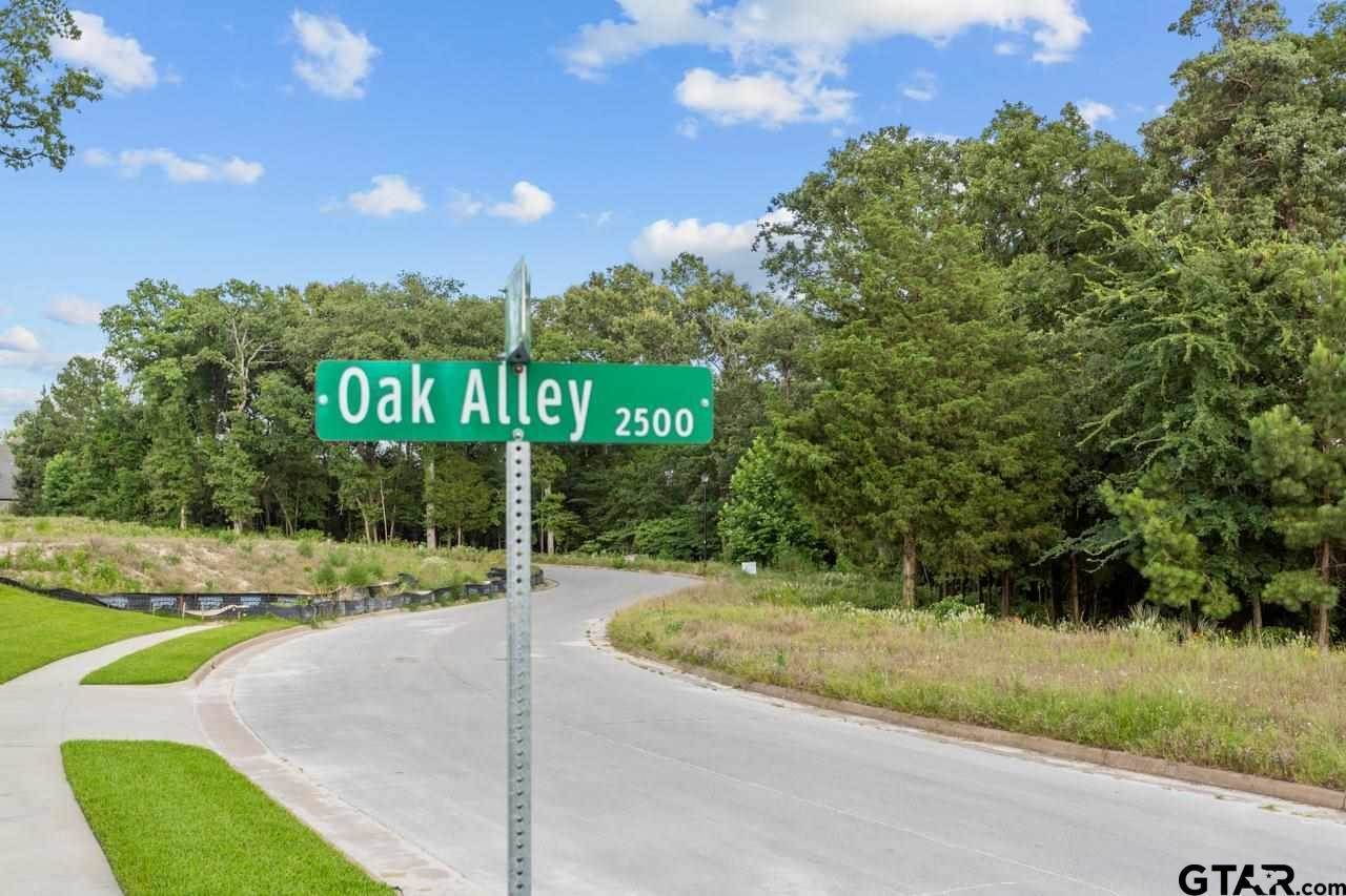 2611 Oak Alley, Tyler, TX 75703