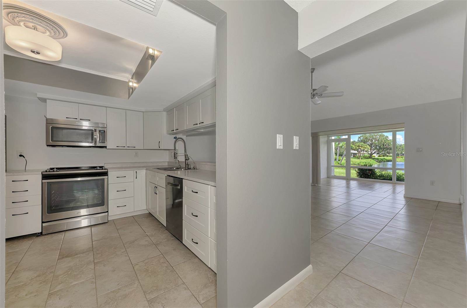 5537 Bountiful Drive, Sarasota, FL 34233