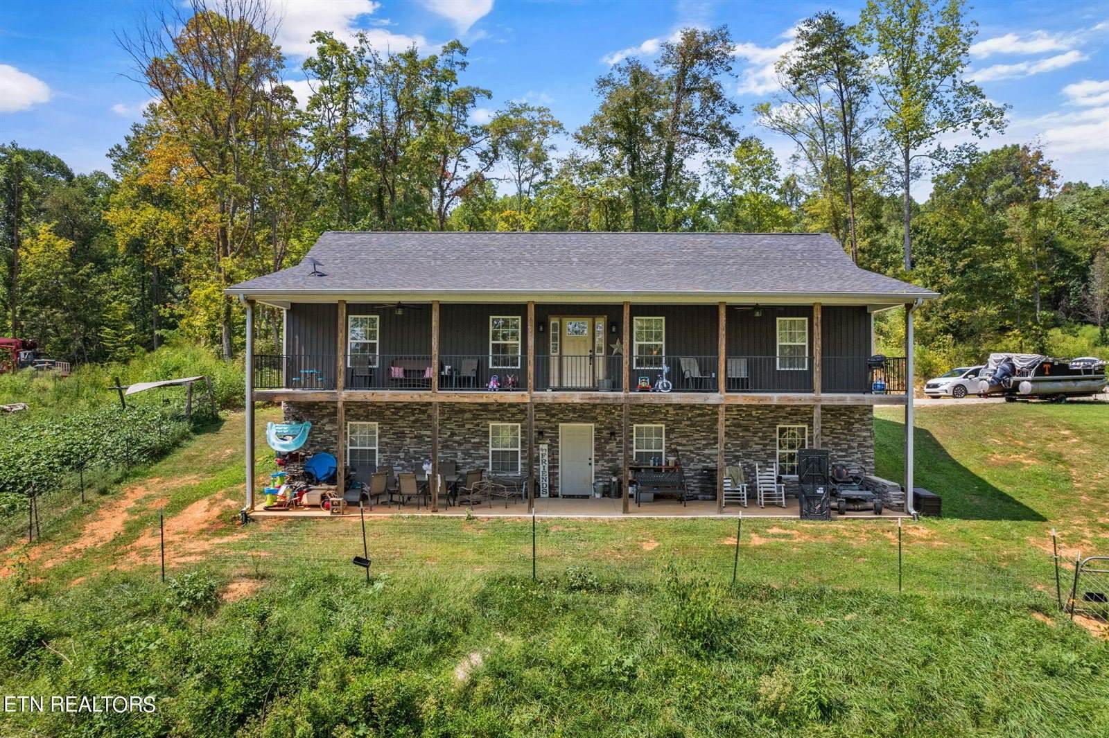 422 Easterly Circle, Rocky Top, TN 37769