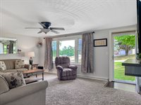 1488 Resthaven Dr, Mansfield, OH 44903