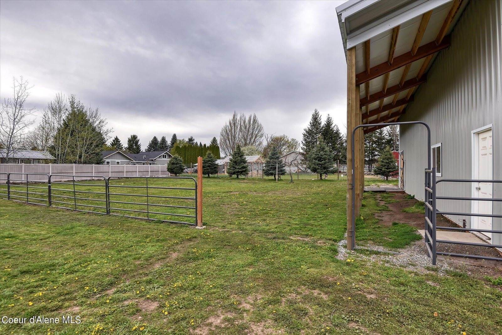 6471 North 16th St, Dalton Gardens, ID 83815