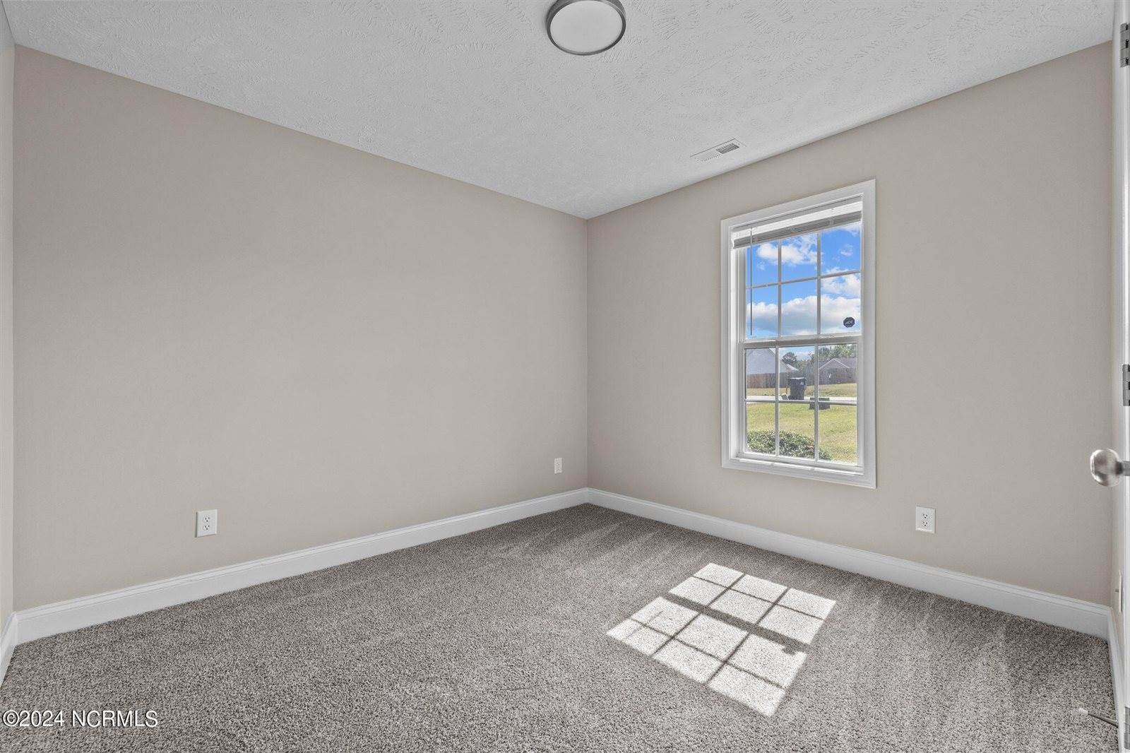 580 Copper Creek Drive, Raeford, NC 28376