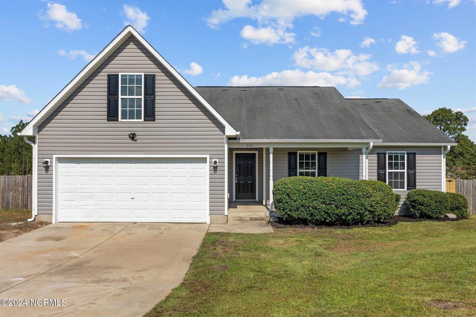580 Copper Creek Drive, Raeford, NC 28376