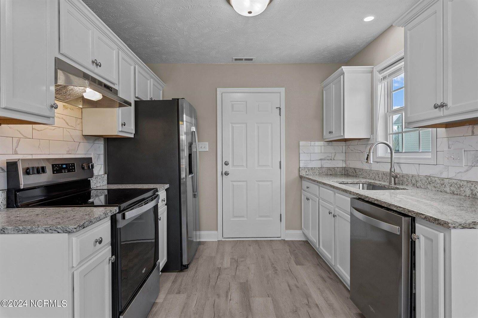 580 Copper Creek Drive, Raeford, NC 28376