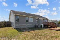 580 Copper Creek Drive, Raeford, NC 28376