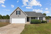 580 Copper Creek Drive, Raeford, NC 28376