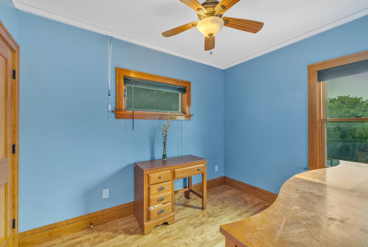 3834 North 11th St, Milwaukee, WI 53206