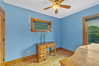 3834 North 11th St, Milwaukee, WI 53206
