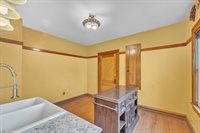 3834 North 11th St, Milwaukee, WI 53206