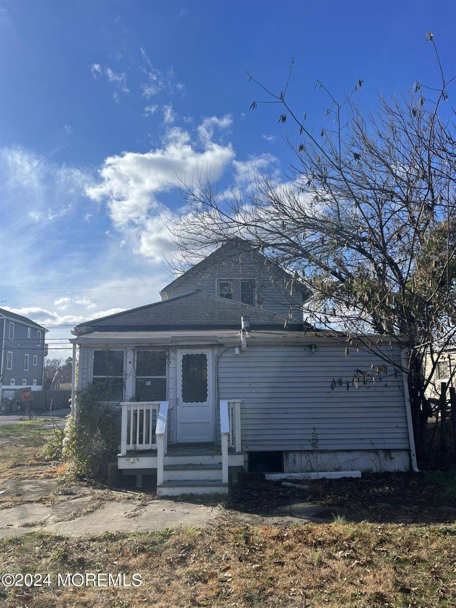 60 Creek Road, Keansburg, NJ 07734