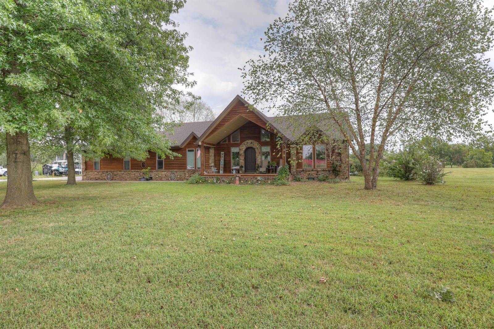 16756 Buckeye Lane, Diamond, MO 64840